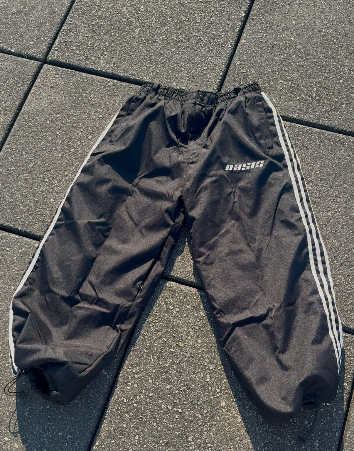 Black/White (3 Stripe)